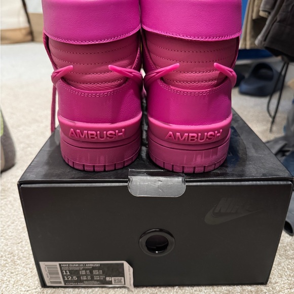 Nike Dunk High - Picture 3 of 4